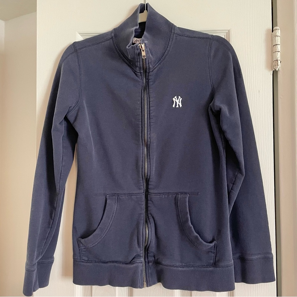 Yankees Logo Navy Zip-Up Sweatshirt
